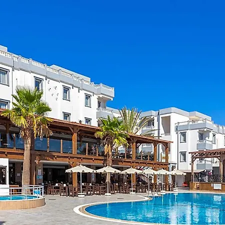 Smart Bodrum فندق غومْبيت