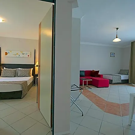 فندق Smart Bodrum 4*